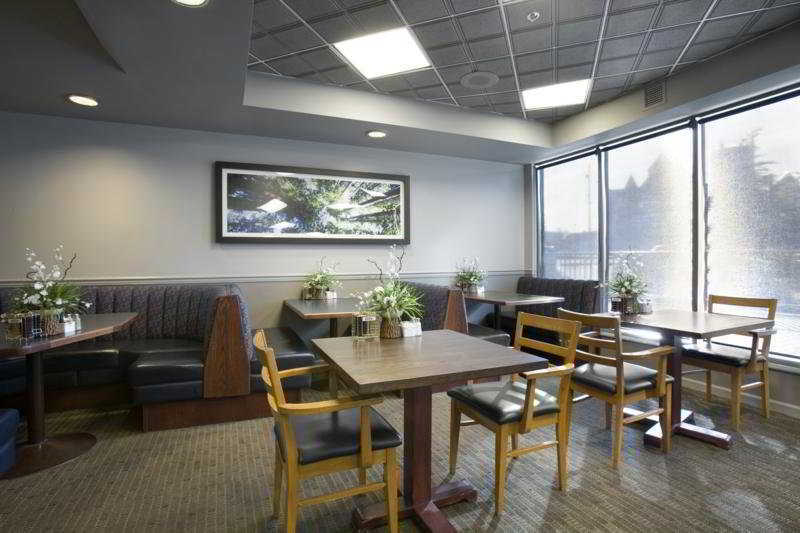 Sandman Hotel Victoria Restaurang bild